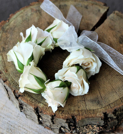ROSEBUD BRACELET