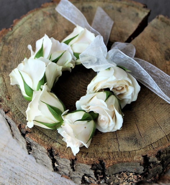 ROSEBUD BRACELET